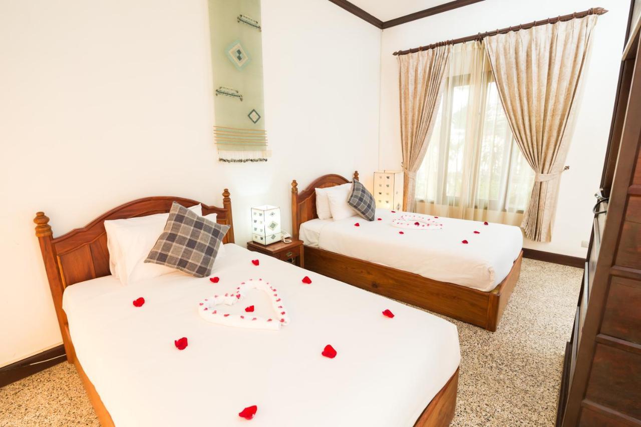 Ang Thong Hotel Luang Prabang Exterior photo